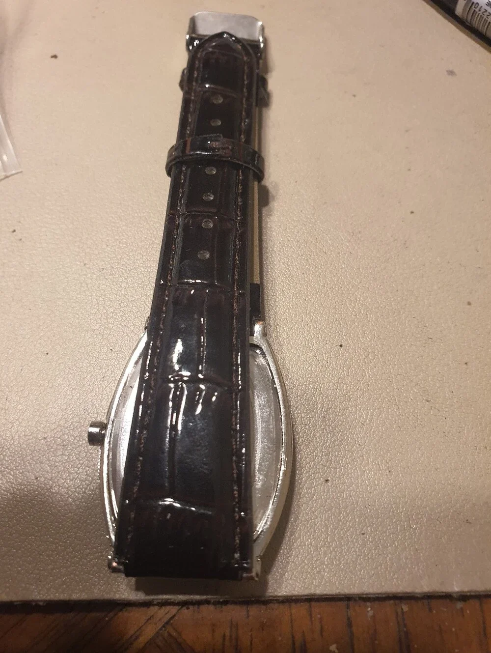 10/$20 SKC Silver Leather Men's Tank Watch
